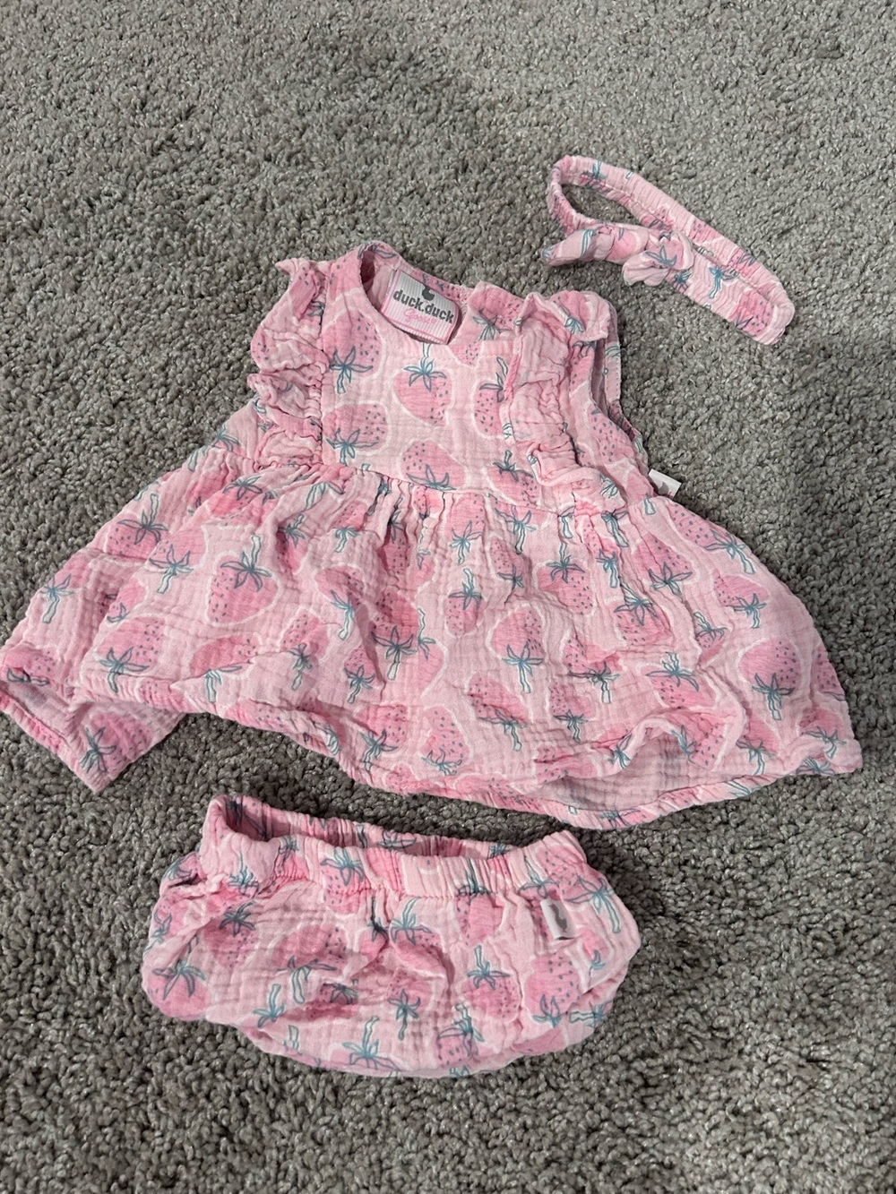 duck duck Pink Strawberry Muslin Matching Set for Kids - 3-Piece